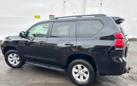 Toyota Land Cruiser Prado 150 рестайлинг 2, 2020 год, 5 500 000 рублей, 6 фотография