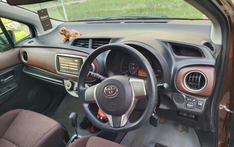 Toyota Vitz, 2011 год, 660 000 рублей, 4 фотография