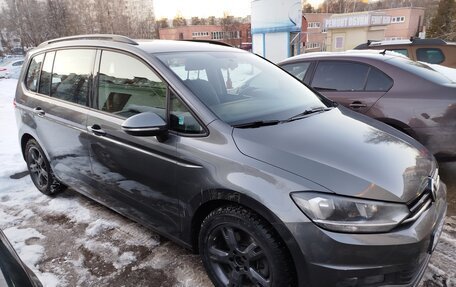 Volkswagen Touran III, 2018 год, 2 090 000 рублей, 5 фотография