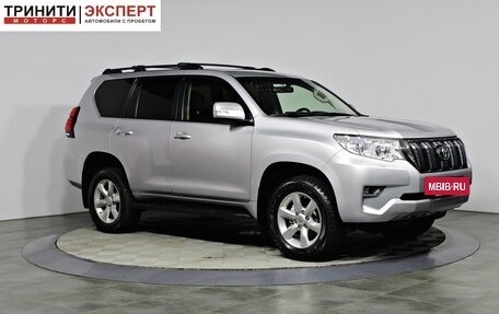 Toyota Land Cruiser Prado 150 рестайлинг 2, 2017 год, 4 197 000 рублей, 3 фотография