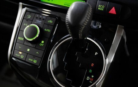 Toyota Wish II, 2013 год, 1 460 000 рублей, 16 фотография