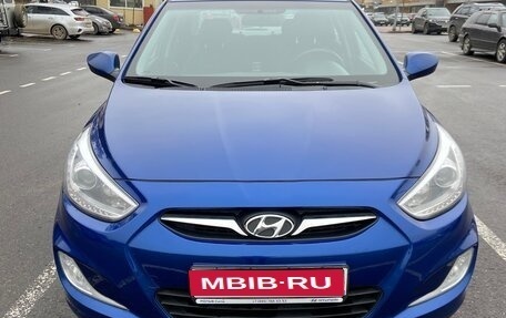 Hyundai Solaris II рестайлинг, 2013 год, 870 000 рублей, 1 фотография