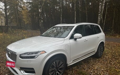 Volvo XC90 II рестайлинг, 2022 год, 5 900 000 рублей, 2 фотография