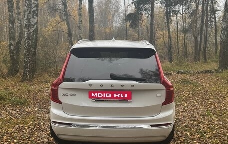 Volvo XC90 II рестайлинг, 2022 год, 5 900 000 рублей, 4 фотография