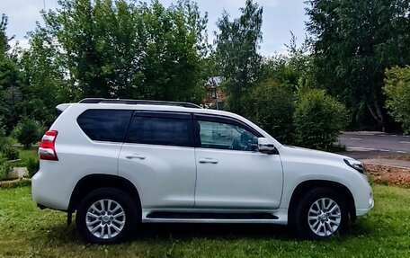 Toyota Land Cruiser Prado 150 рестайлинг 2, 2016 год, 3 850 000 рублей, 6 фотография