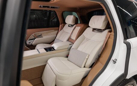 Land Rover Range Rover IV рестайлинг, 2024 год, 31 500 000 рублей, 32 фотография