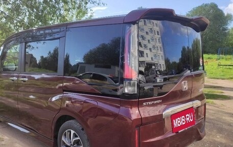 Honda Stepwgn IV, 2016 год, 2 177 000 рублей, 6 фотография