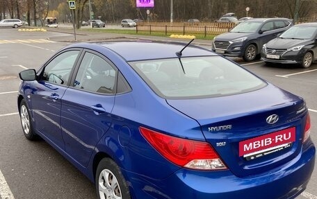 Hyundai Solaris II рестайлинг, 2013 год, 870 000 рублей, 5 фотография