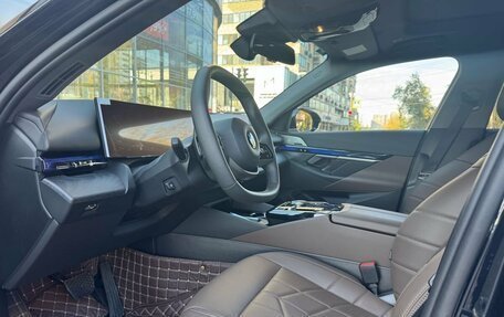 BMW 5 серия, 2024 год, 7 150 000 рублей, 9 фотография