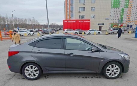 Hyundai Solaris II рестайлинг, 2015 год, 1 199 000 рублей, 9 фотография