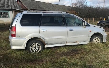 Mitsubishi Chariot III, 2000 год, 95 000 рублей, 3 фотография