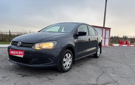 Volkswagen Polo VI (EU Market), 2013 год, 550 000 рублей, 1 фотография