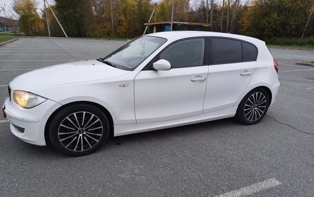 BMW 1 серия, 2008 год, 650 000 рублей, 1 фотография