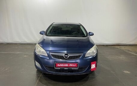 Opel Astra J, 2011 год, 615 000 рублей, 2 фотография