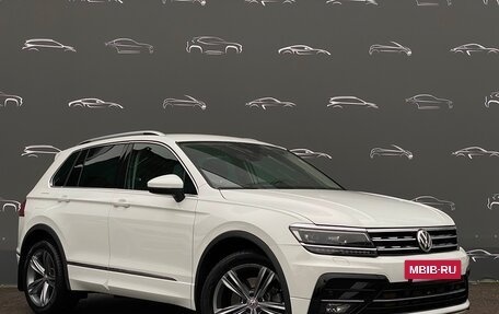 Volkswagen Tiguan II, 2019 год, 4 207 500 рублей, 3 фотография