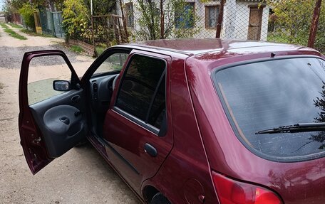 Ford Fiesta, 1999 год, 200 000 рублей, 10 фотография