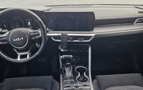 KIA K5, 2022 год, 2 500 000 рублей, 6 фотография