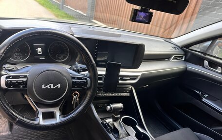 KIA K5, 2022 год, 2 500 000 рублей, 5 фотография