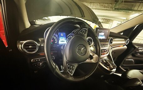 Mercedes-Benz V-Класс, 2018 год, 4 500 000 рублей, 8 фотография