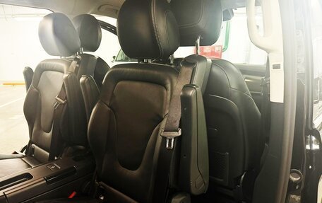 Mercedes-Benz V-Класс, 2018 год, 4 500 000 рублей, 20 фотография