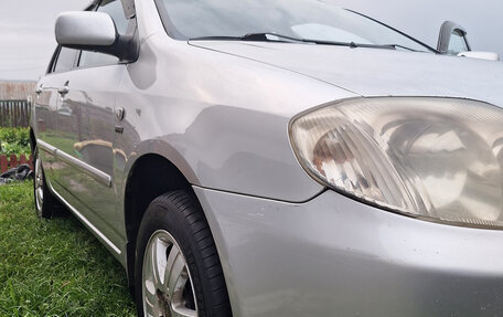 Toyota Corolla, 2003 год, 550 000 рублей, 3 фотография