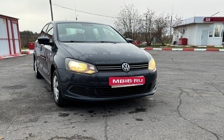 Volkswagen Polo VI (EU Market), 2013 год, 550 000 рублей, 2 фотография