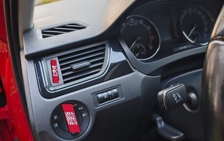 Skoda Rapid I, 2018 год, 1 450 000 рублей, 8 фотография