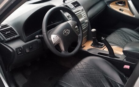 Toyota Camry, 2006 год, 599 000 рублей, 5 фотография