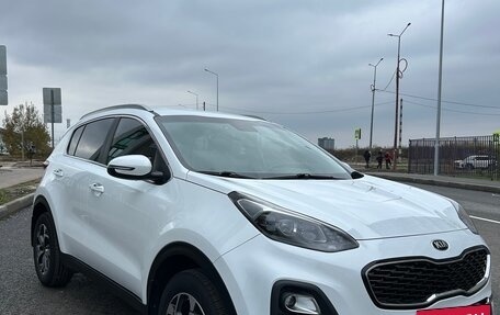 KIA Sportage IV рестайлинг, 2020 год, 2 850 000 рублей, 4 фотография