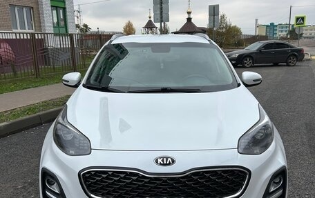 KIA Sportage IV рестайлинг, 2020 год, 2 850 000 рублей, 3 фотография