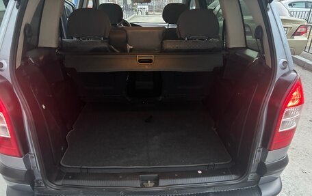 Opel Zafira A рестайлинг, 2004 год, 460 000 рублей, 14 фотография