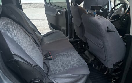 Opel Zafira A рестайлинг, 2004 год, 460 000 рублей, 18 фотография