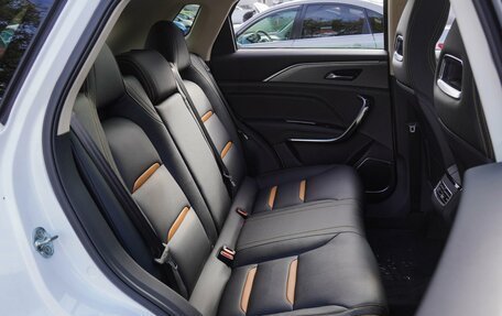 FAW Bestune T77, 2023 год, 2 099 000 рублей, 7 фотография