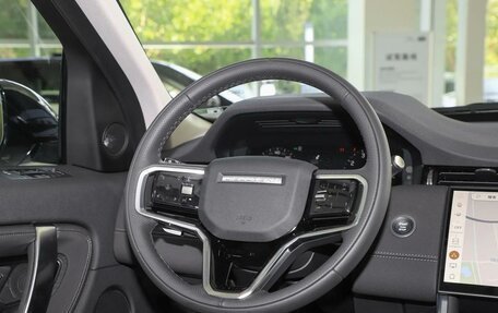 Land Rover Discovery Sport I рестайлинг, 2025 год, 5 649 000 рублей, 20 фотография