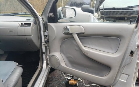 Volkswagen Pointer, 2005 год, 150 000 рублей, 8 фотография