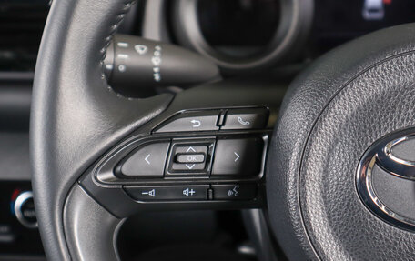 Toyota Yaris Cross, 2020 год, 2 499 000 рублей, 9 фотография