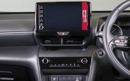 Toyota Yaris Cross, 2020 год, 2 499 000 рублей, 11 фотография