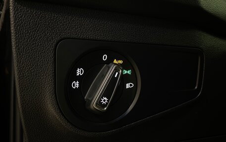 Volkswagen Tiguan II, 2019 год, 2 180 000 рублей, 17 фотография