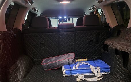 Toyota Land Cruiser Prado 150 рестайлинг 2, 2022 год, 5 850 000 рублей, 8 фотография