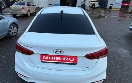 Hyundai Solaris II рестайлинг, 2019 год, 1 300 000 рублей, 2 фотография