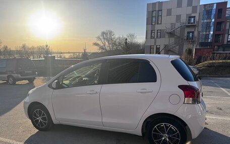 Toyota Vitz, 2009 год, 735 000 рублей, 4 фотография