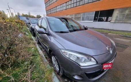 Renault Megane III, 2011 год, 700 000 рублей, 2 фотография