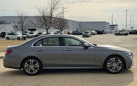 Mercedes-Benz E-Класс, 2022 год, 3 615 000 рублей, 8 фотография