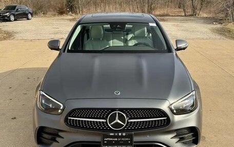 Mercedes-Benz E-Класс, 2022 год, 3 615 000 рублей, 2 фотография