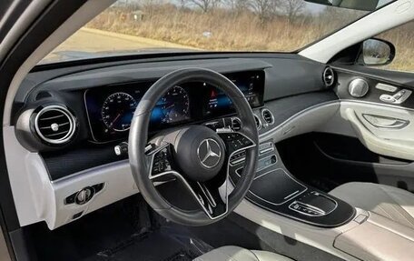 Mercedes-Benz E-Класс, 2022 год, 3 615 000 рублей, 13 фотография