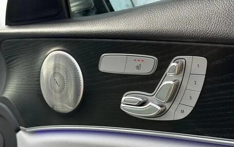 Mercedes-Benz E-Класс, 2022 год, 3 615 000 рублей, 25 фотография