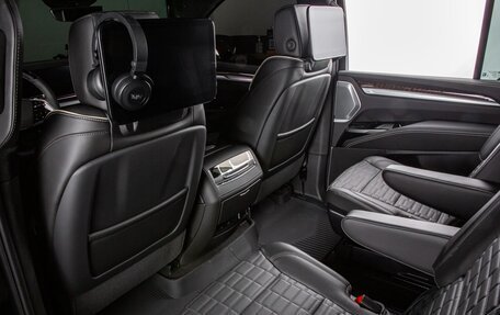 Cadillac Escalade V, 2025 год, 21 598 000 рублей, 7 фотография