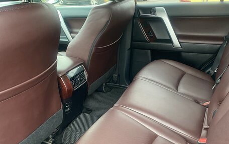 Toyota Land Cruiser Prado 150 рестайлинг 2, 2016 год, 10 фотография