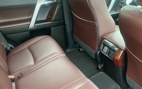 Toyota Land Cruiser Prado 150 рестайлинг 2, 2016 год, 22 фотография