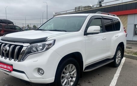 Toyota Land Cruiser Prado 150 рестайлинг 2, 2016 год, 29 фотография